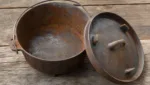 Dutch Oven Rost entfernen: Tipps zur Wiederherstellung deines Gusseisens
