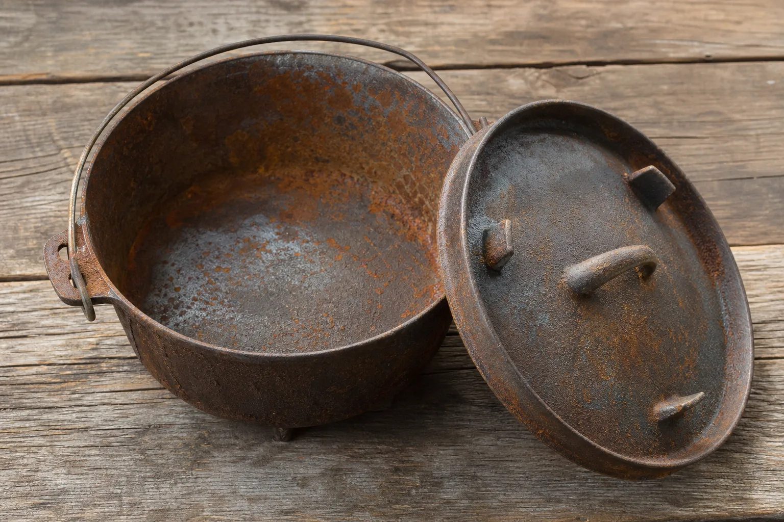 Dutch Oven Rost entfernen: Tipps zur Wiederherstellung deines Gusseisens